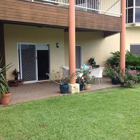 Hideaway On Hillview Apartment Cairns Exterior foto